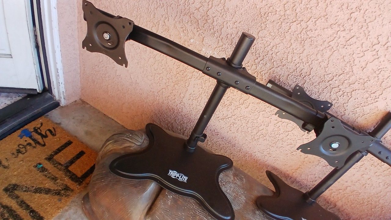 Dual Monitor Desktop Mount