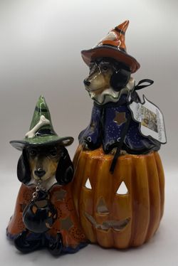 Trick or Treat Dachshund Figurine (Blue Sky Clayworks