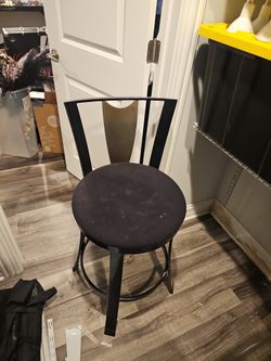 Swivel Bar Stools