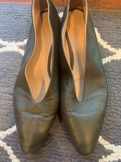 Bottega Veneta Leather Ballet Flats