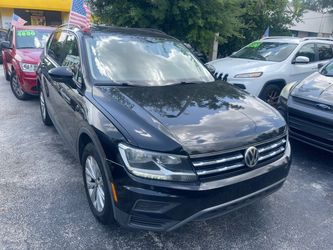 Volkswagen Tiguan SUV Black