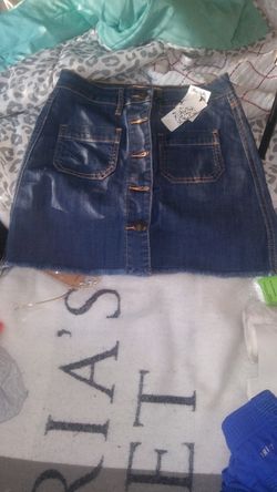 Juniors nwt skirt sz small