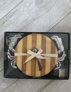 Chesapeake Bay Charcuterie Board-Brand New