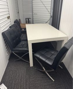 Pottery barn dining table