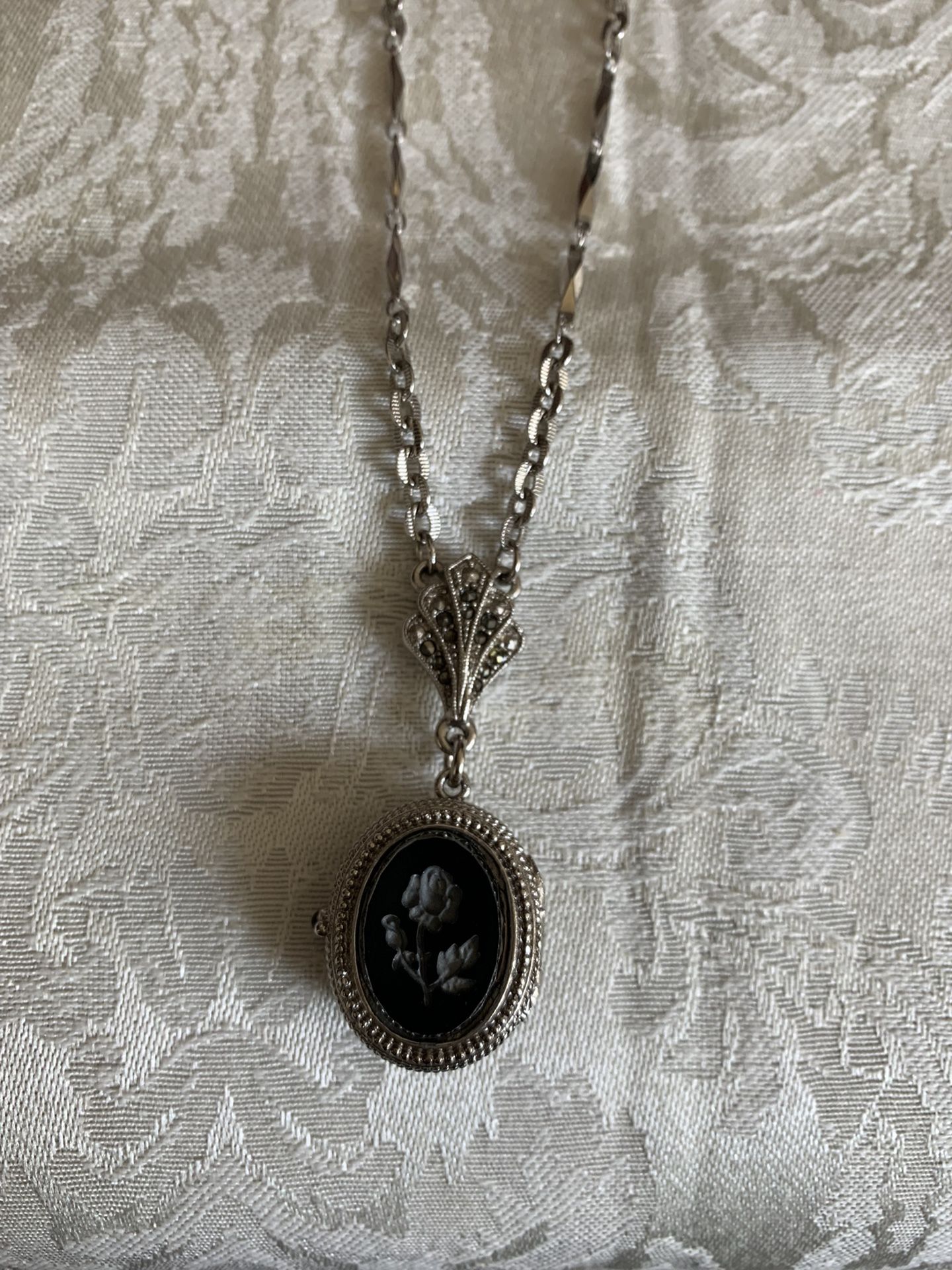 1928 Long Necklace w Watch