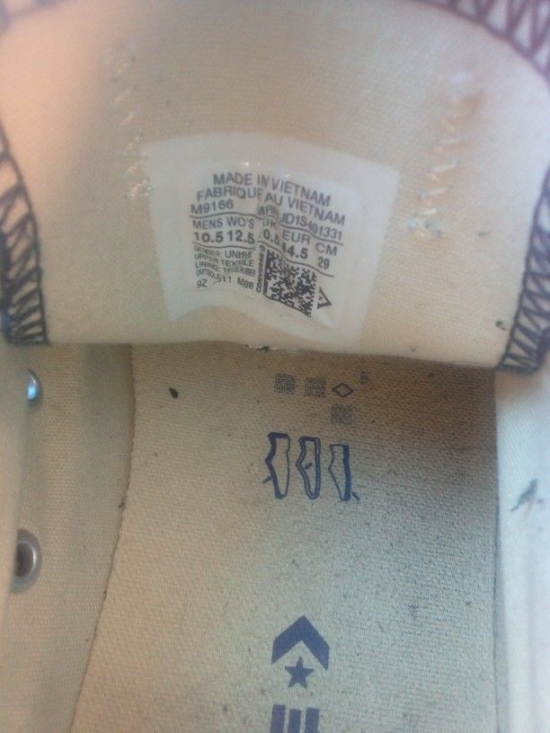 Converse Size 10 1/2