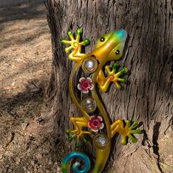 Decorative colorful gecko