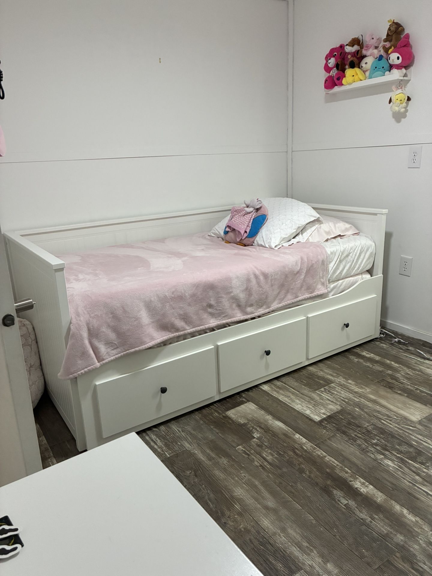 Twin Size Bed Convertible