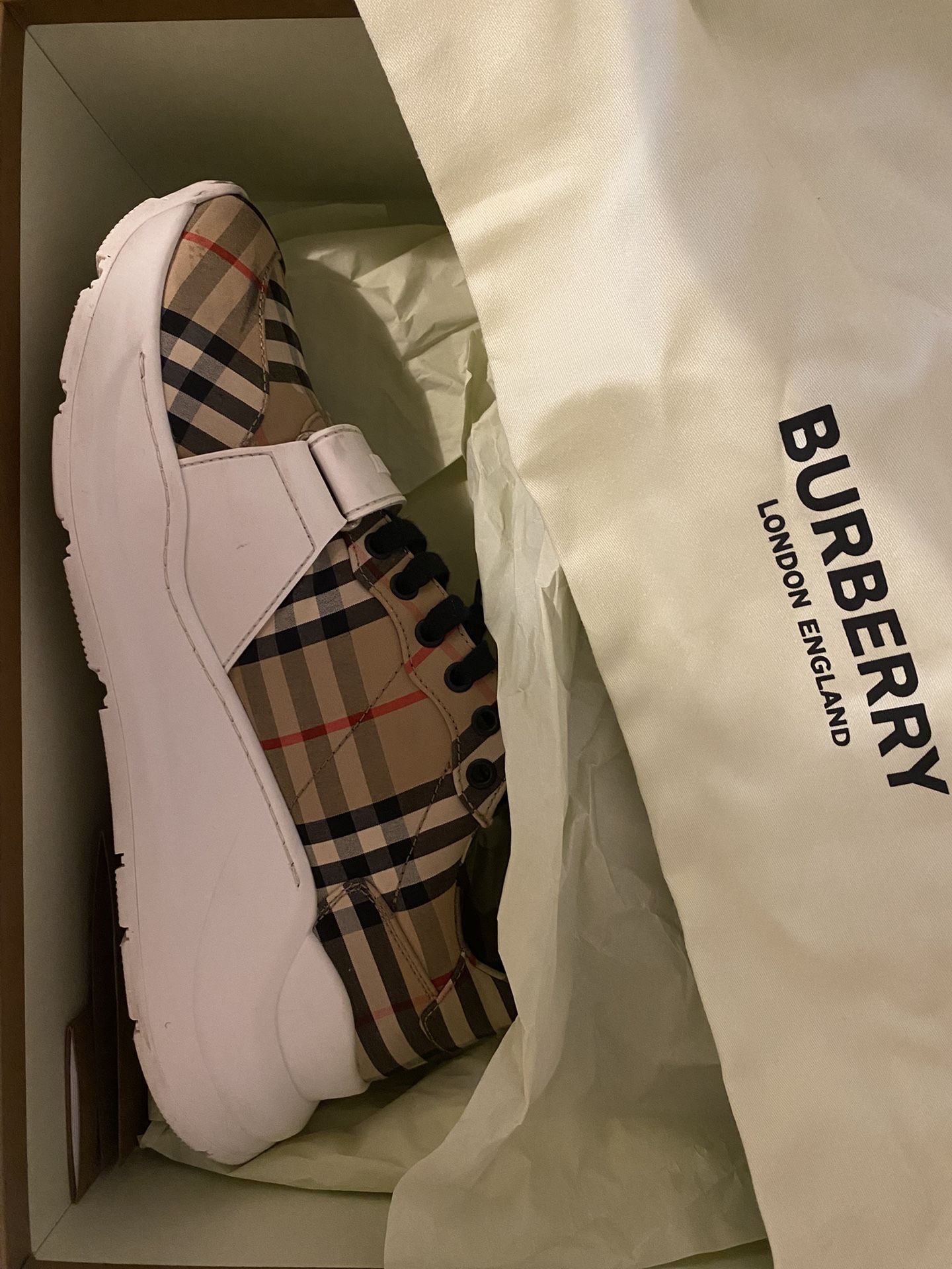 Real BURBERRY Got Receipts To Show (used)