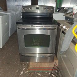 GE Electric Stove