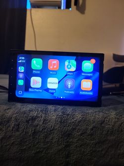 Kenwood Double Din stereo with Apple car play and Android auto