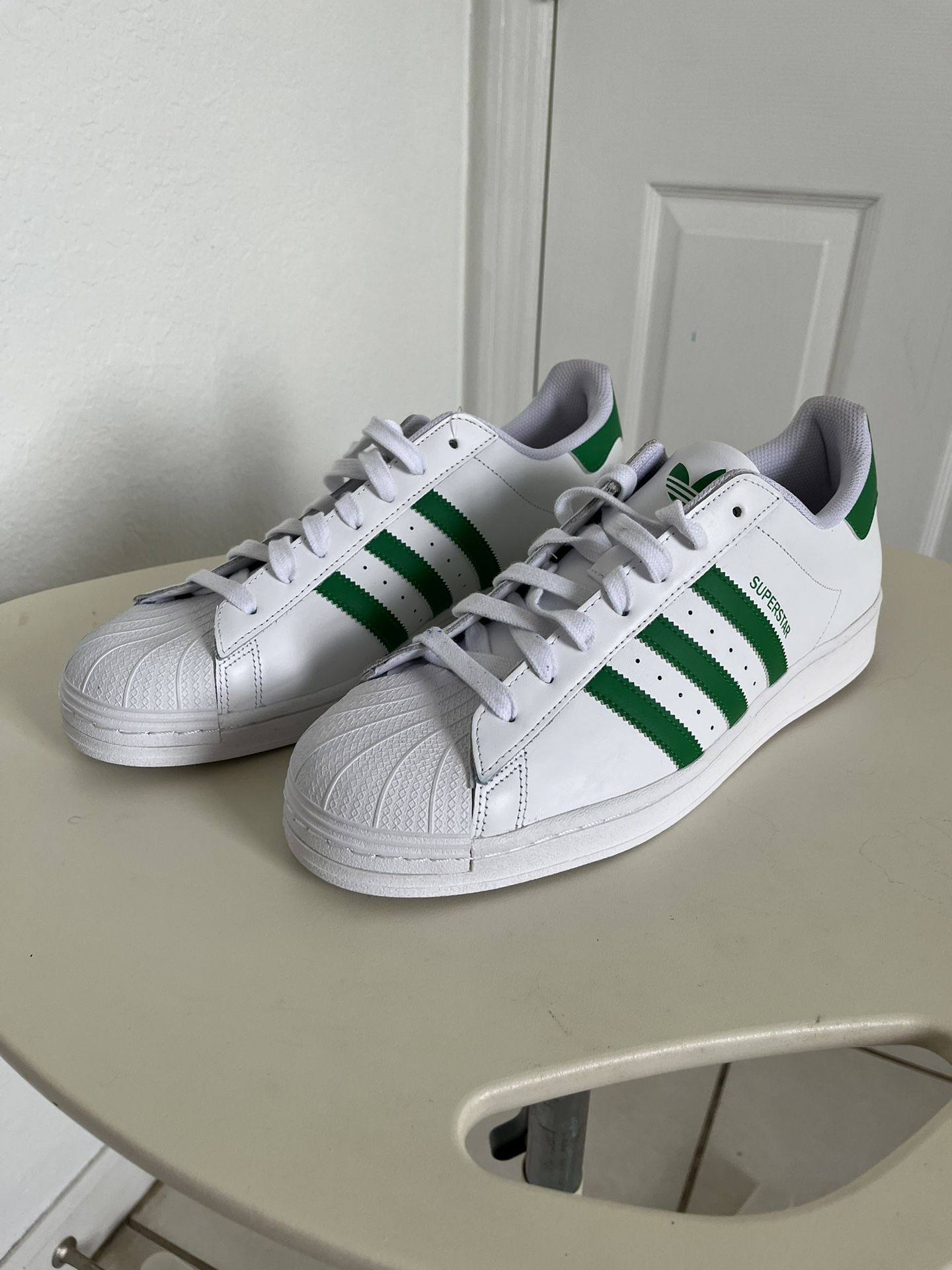 ADIDAS SUPERSTAR MENS SNEAKERS SIZE 13 - BRAND NEW NEVER WORN