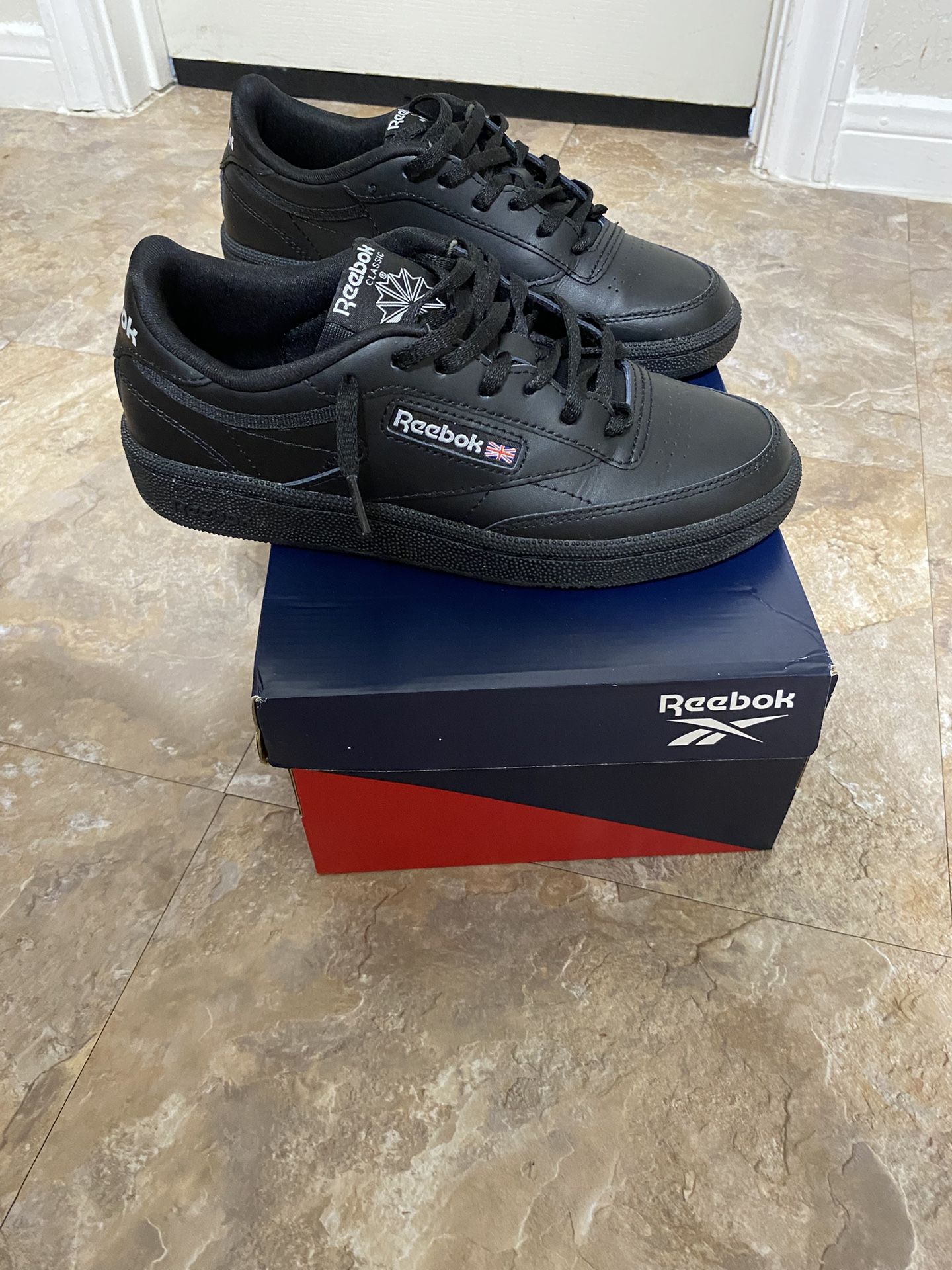 shoes size 4