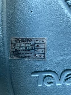 New* Teva Hurricane Drift