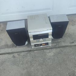 Sony 3  CD disc changer with dual cassette and am fm radio