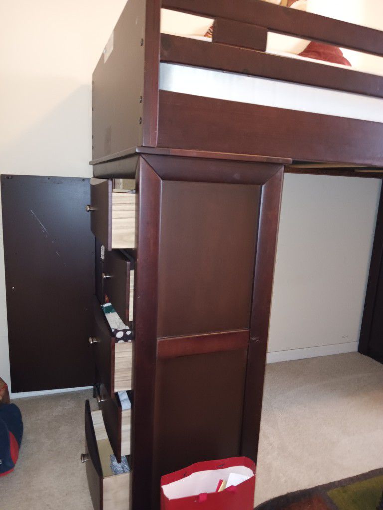 Bunk Bed With Small Closet and 4 Drawers 