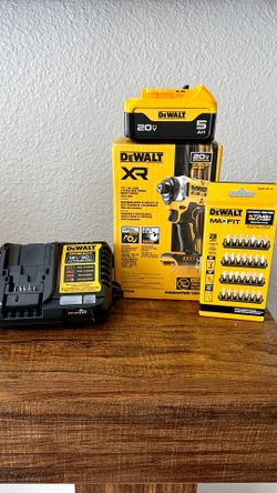 Dewalt 20v Impact Driver XR battery charger/Dewalt 20v Destornillador Impacto XR batería y cargador