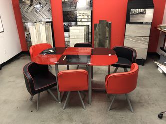 Table 2 colors red/black 6 chairs