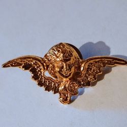Gothic Metal Cherub Angel Gold Tone Religious Vintage Collectible Lapel Pin A-1