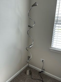Floor lamp