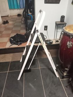 Step ladder