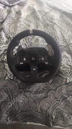 Logitech G920 Driving Force Racing Wheel Pedals Shifter Xbox One PC Set