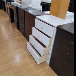 New 4 Drawer Dressers