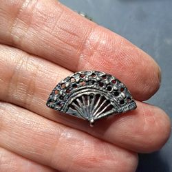 Vintage Sterling Silver Fan Brooch