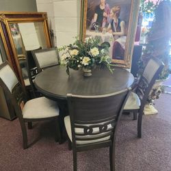 Dining Set Table And 4 Chairs