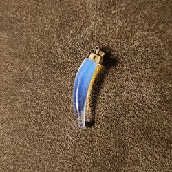 Clear Horn Shaped Pendant for Necklace Bluish Tint