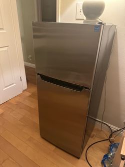 Danby compact refrigerator