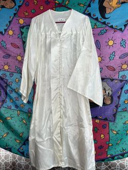 size 54 graduation like gown 