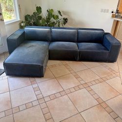 Sectional Couch 