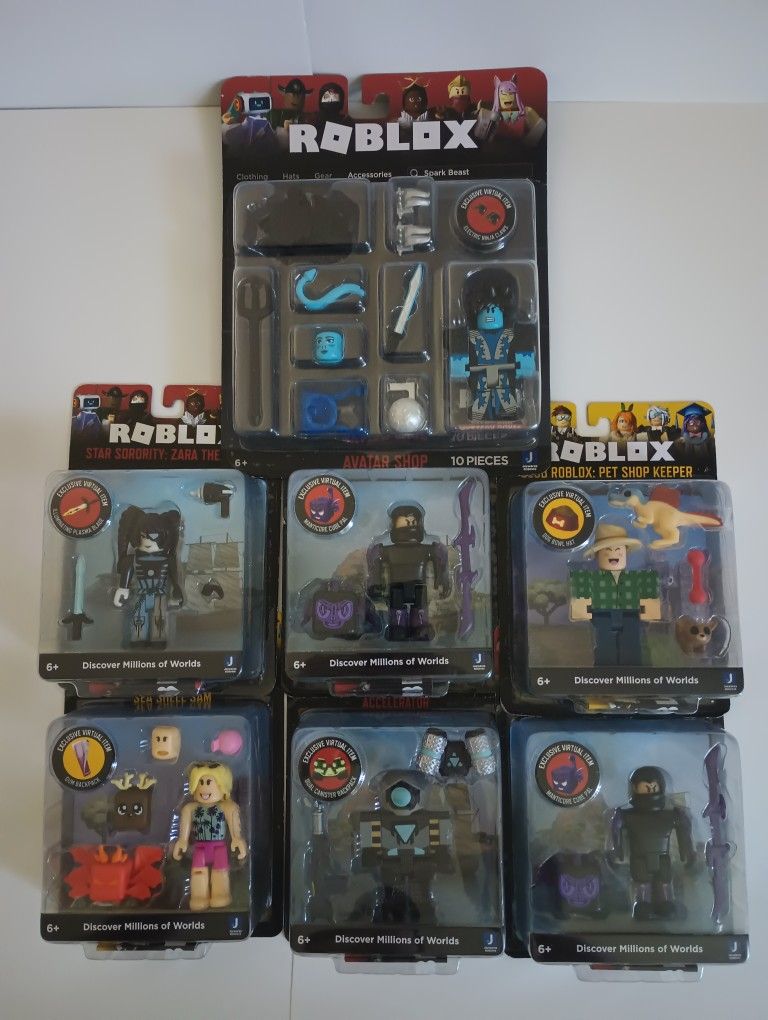  Roblox Avatar Shop Series Collection - Spark Beast Figure Pack  [Includes Exclusive Virtual Item] : Toys & Games