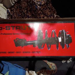 2011 Nissan Sentra front strut