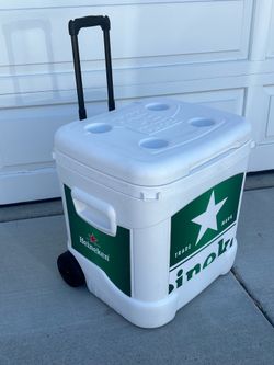 IGLOO Ice Chest Rolling Heineken