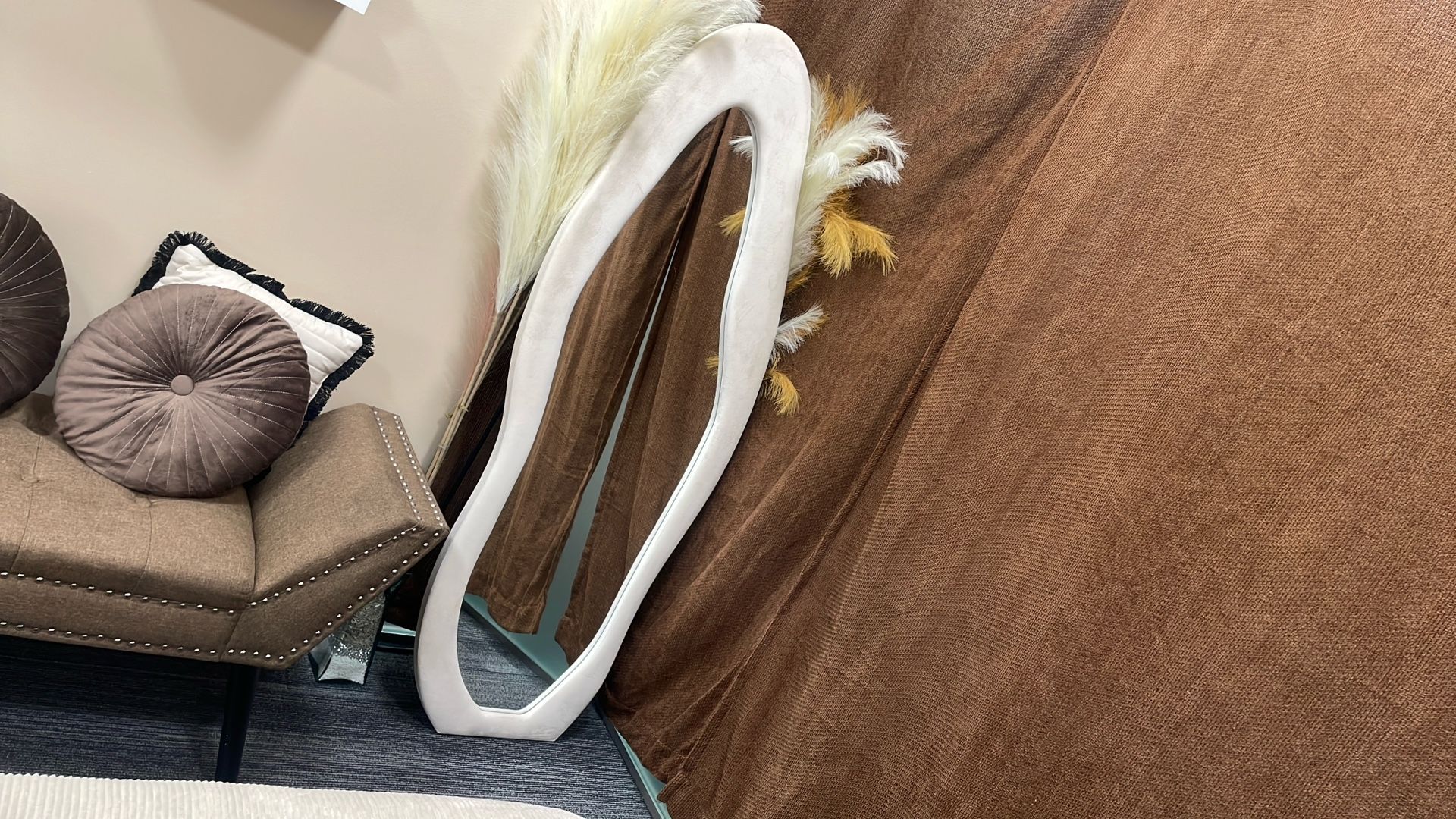 Modern Wavy Full-Length Mirror – Like New – Pickup Today!