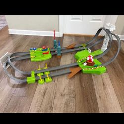 Hot Wheels Mario Race Track