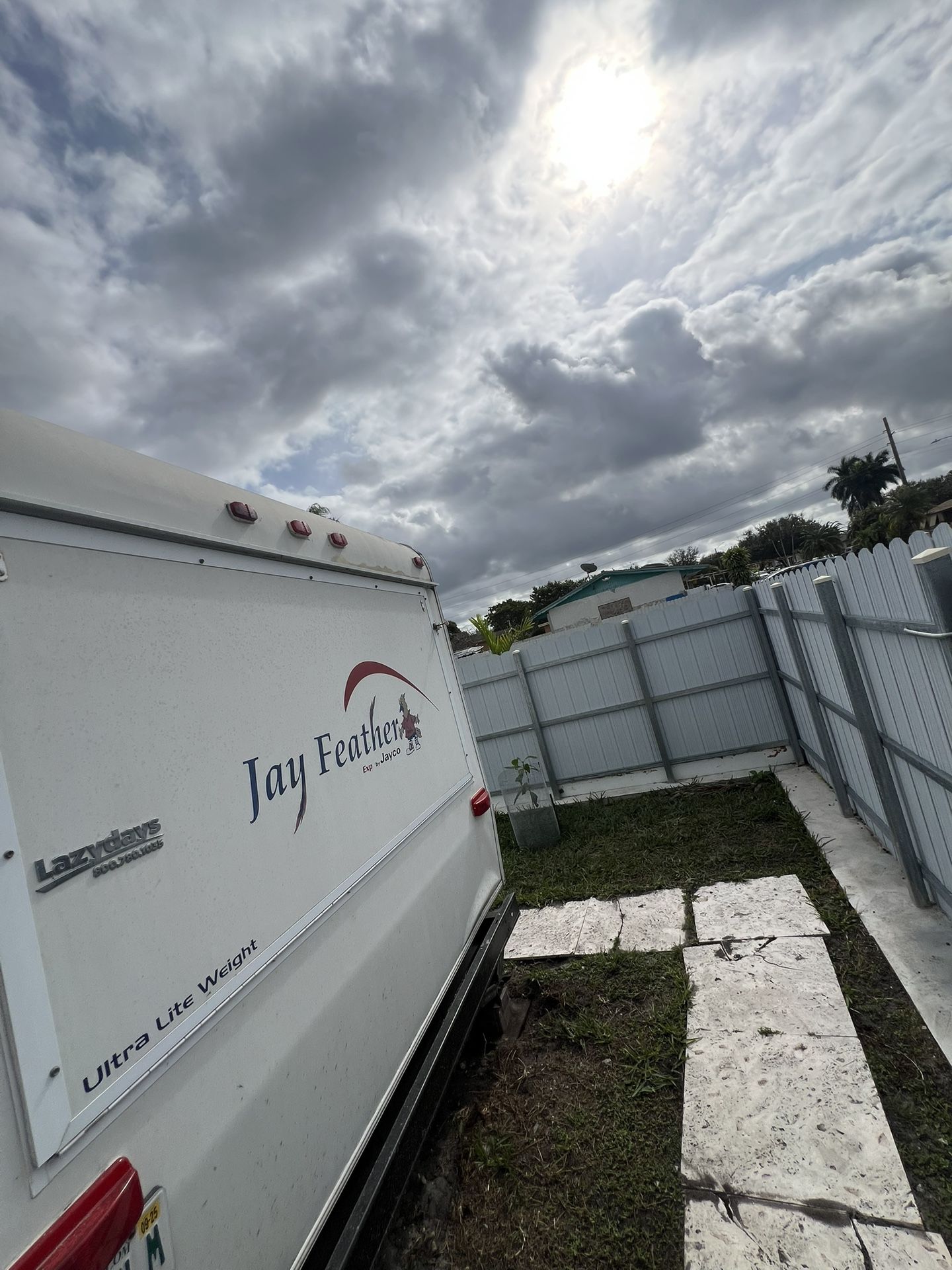 RV Jay Feather