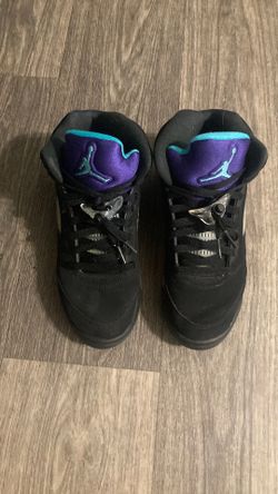 Jordan 5 retro used size 7 “black grape”
