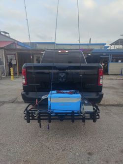 Cargo /fishing rod holder hitch