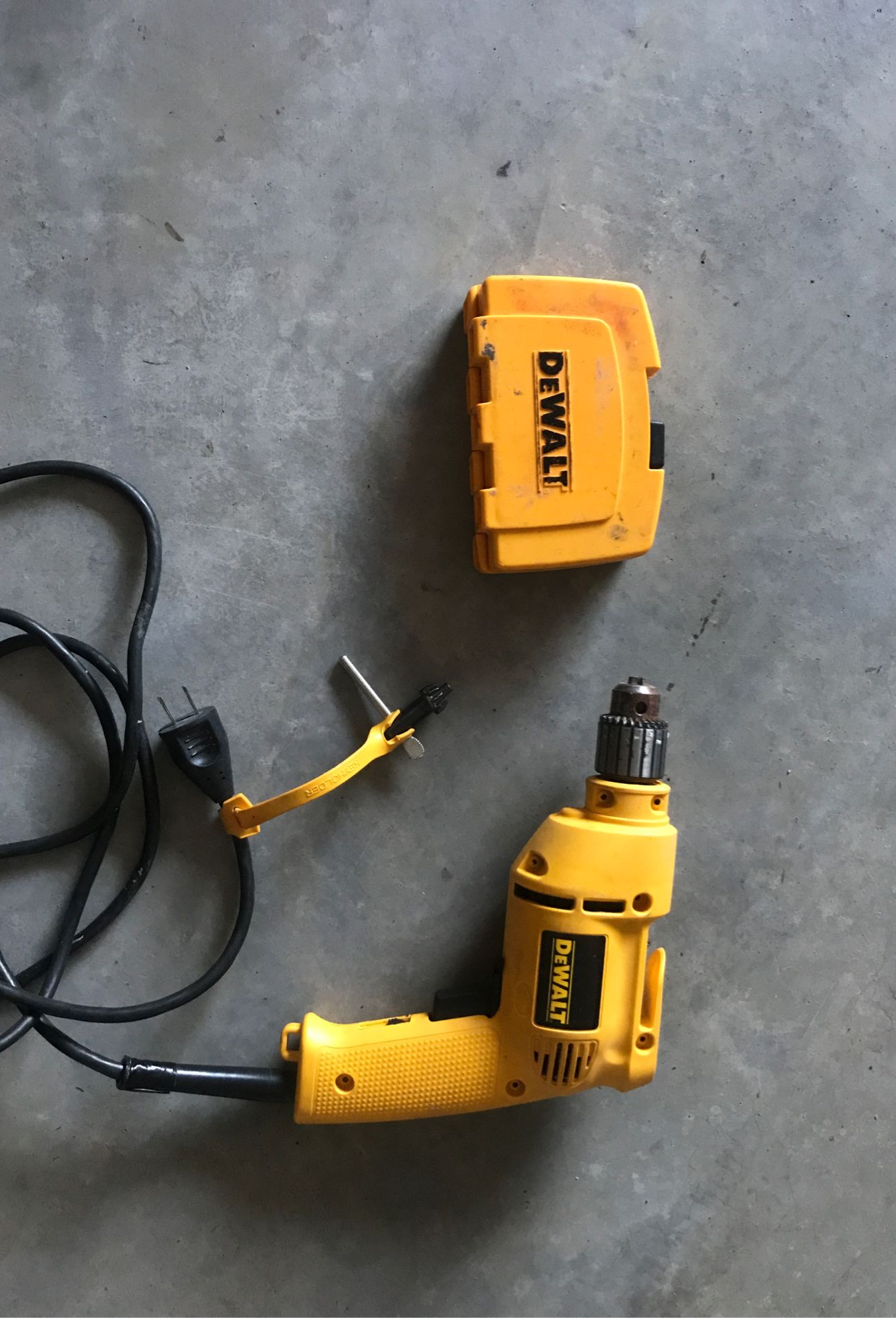 DeWalt Drill DW100