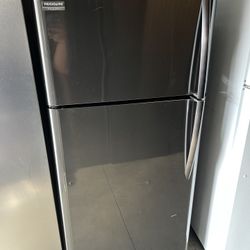 🥑 FRIGIDAIRE GALLERY REFRIGERATOR FRIDGE (FREE DELIVERY/ WARRANTY)