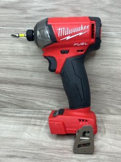 Milwaukee M18 Fuel Surge 1/4" Hex Hydraulic Driver 2760-20 W/Battery (PO1026524)
