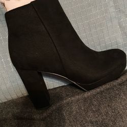 Black Suede Dress Shoes .  Size 7.5