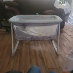 baby bassinet 