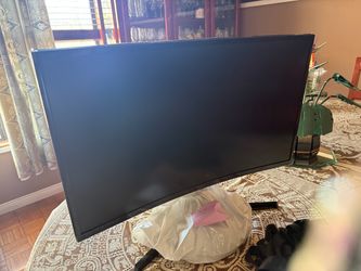 Samsung Curved monitor