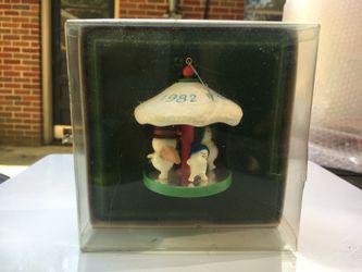 Hallmark Snowman Carousel Merry Christmas 1982 Christmas Ornament from 1982, Vintage 80s Era Holiday Season Decoration