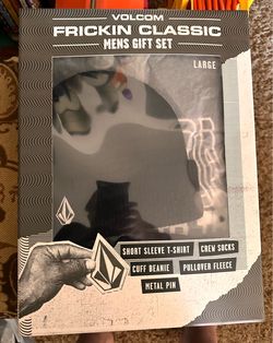 Volcom Frickin Classic Mens Gift Set Large