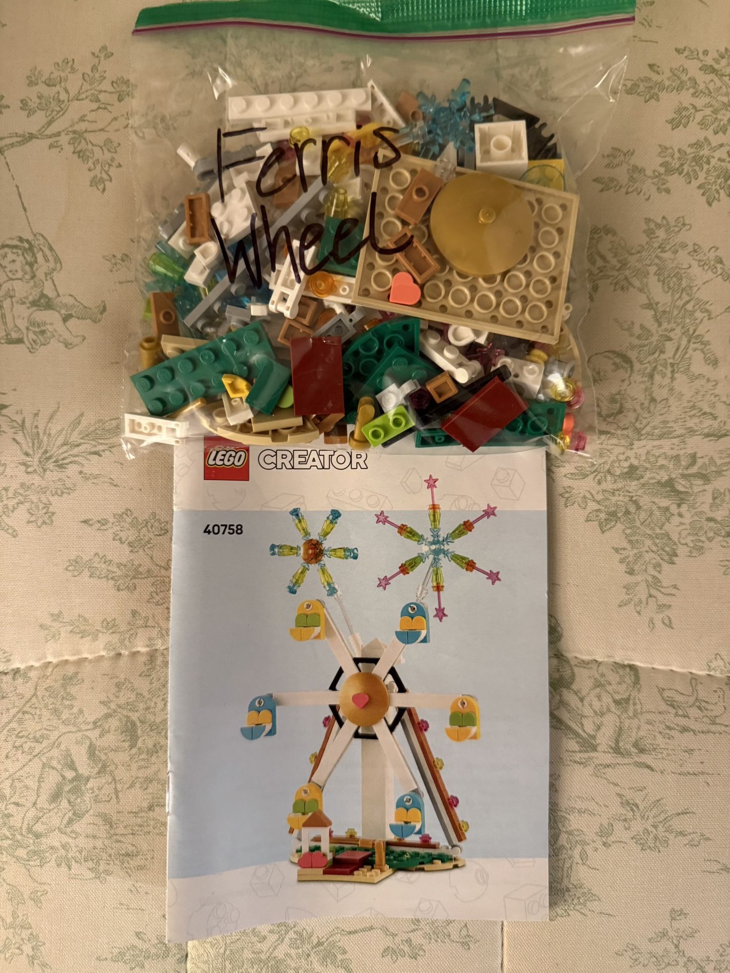 Ferris Wheel Lego Set